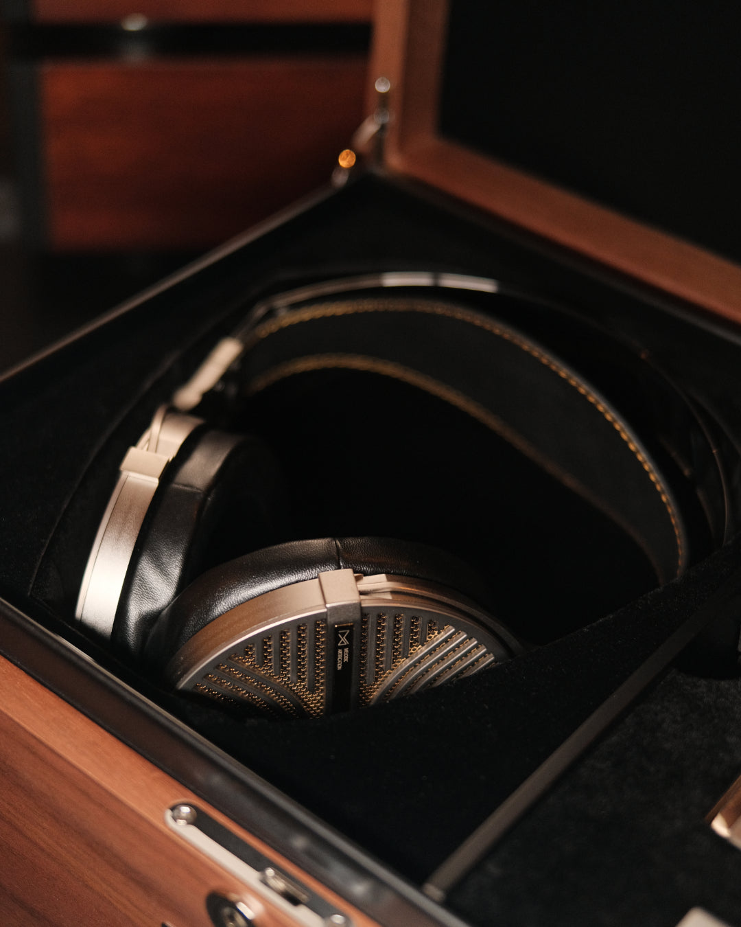 Melodic Artification Infinitum headphones in wooden presentation case