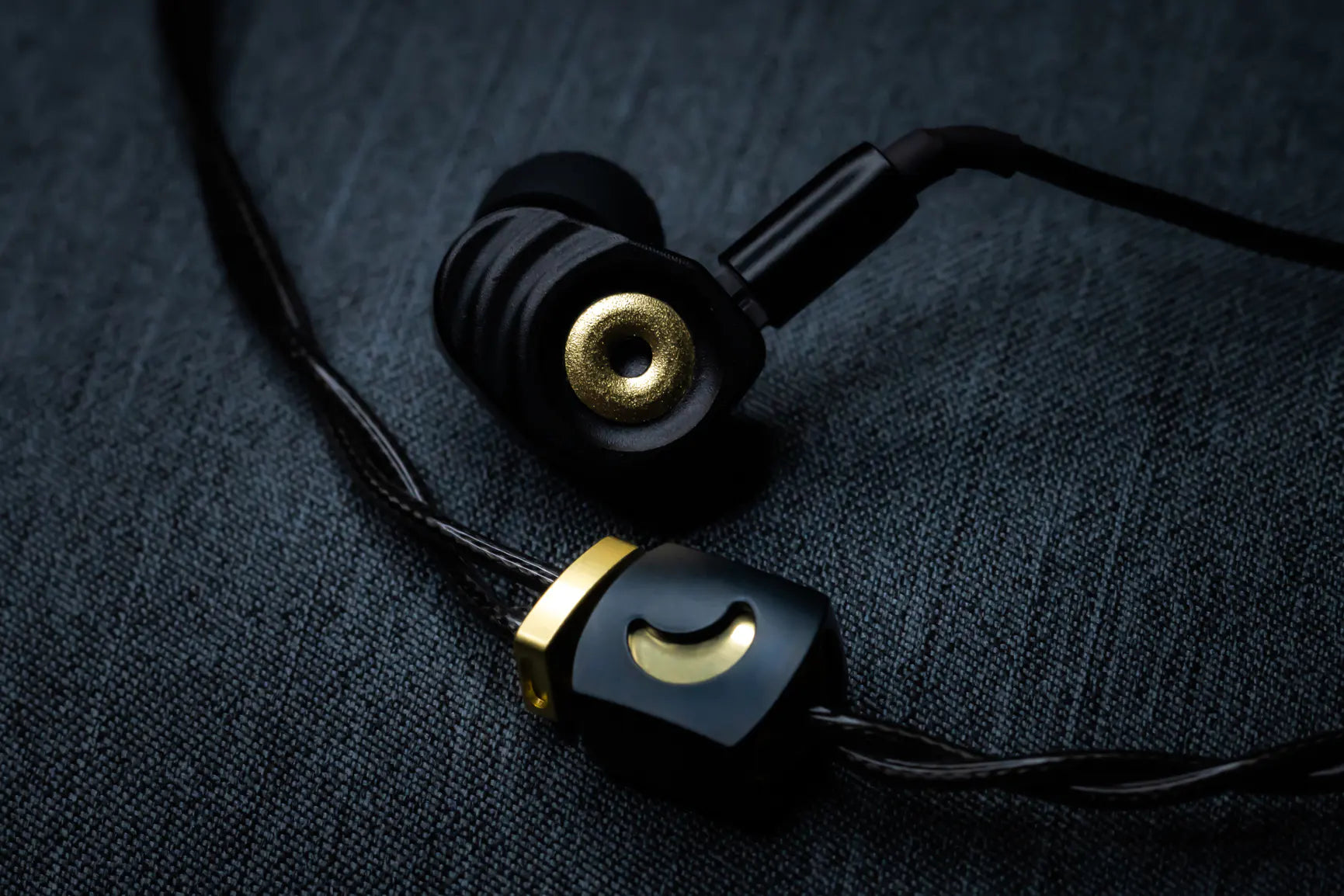 NIghtjar Acoustics Singularity